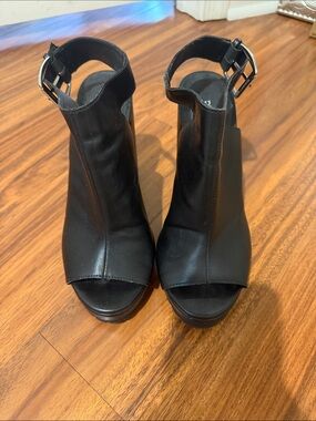 Divided Black Peep-Toe Platform Ankle Heels